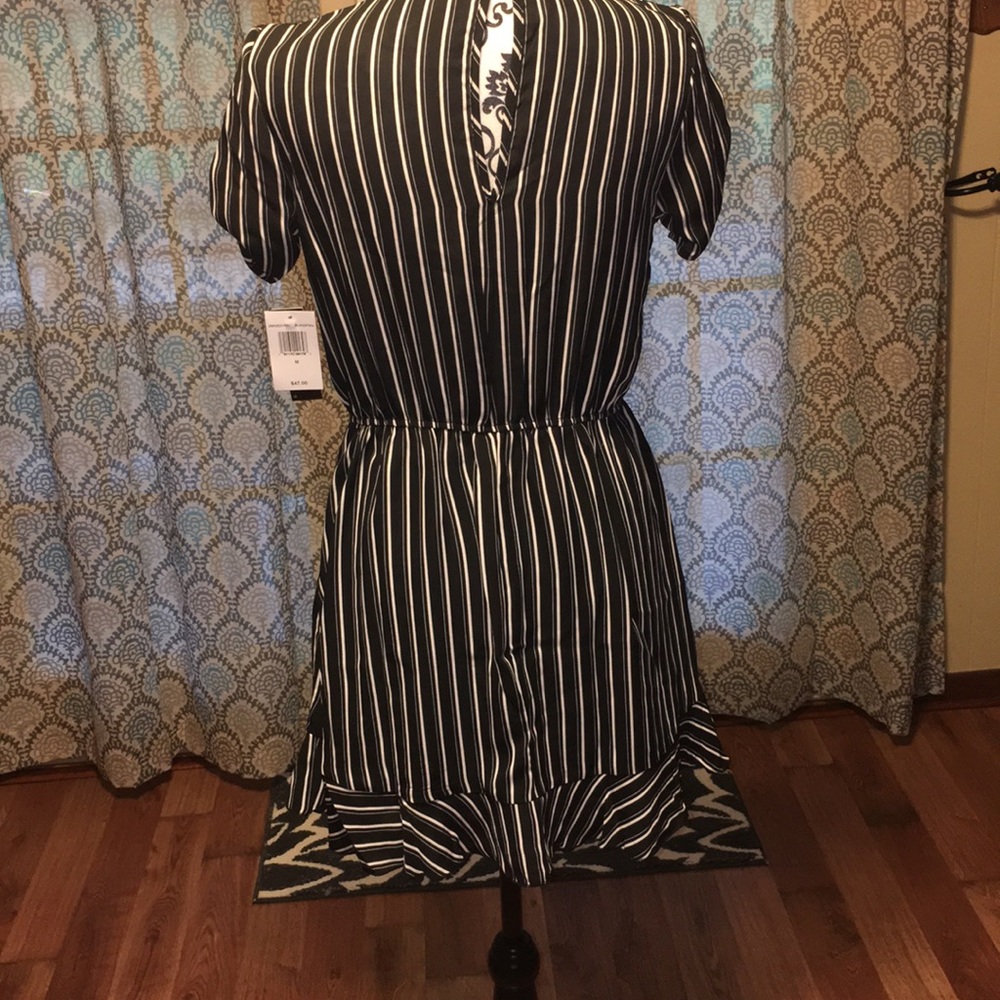 ❌Beautiful ❌Romper 🌺 - Picture 5 of 6